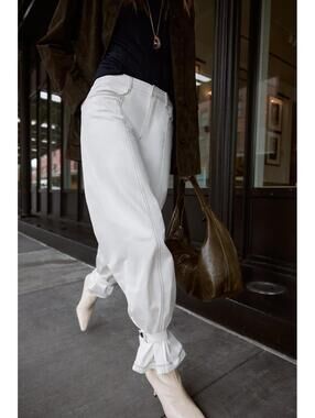 ZARA NWT WOMENS TROUSERS WITH CONTRAST STITCHING IN OYSTER WHITE-SIZE SMALL